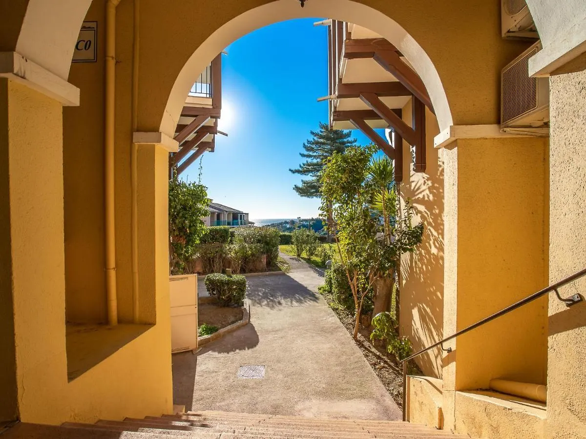 Apartment Village Cap Esterel - L'Esquinade-1 By Interhome Saint-Raphael