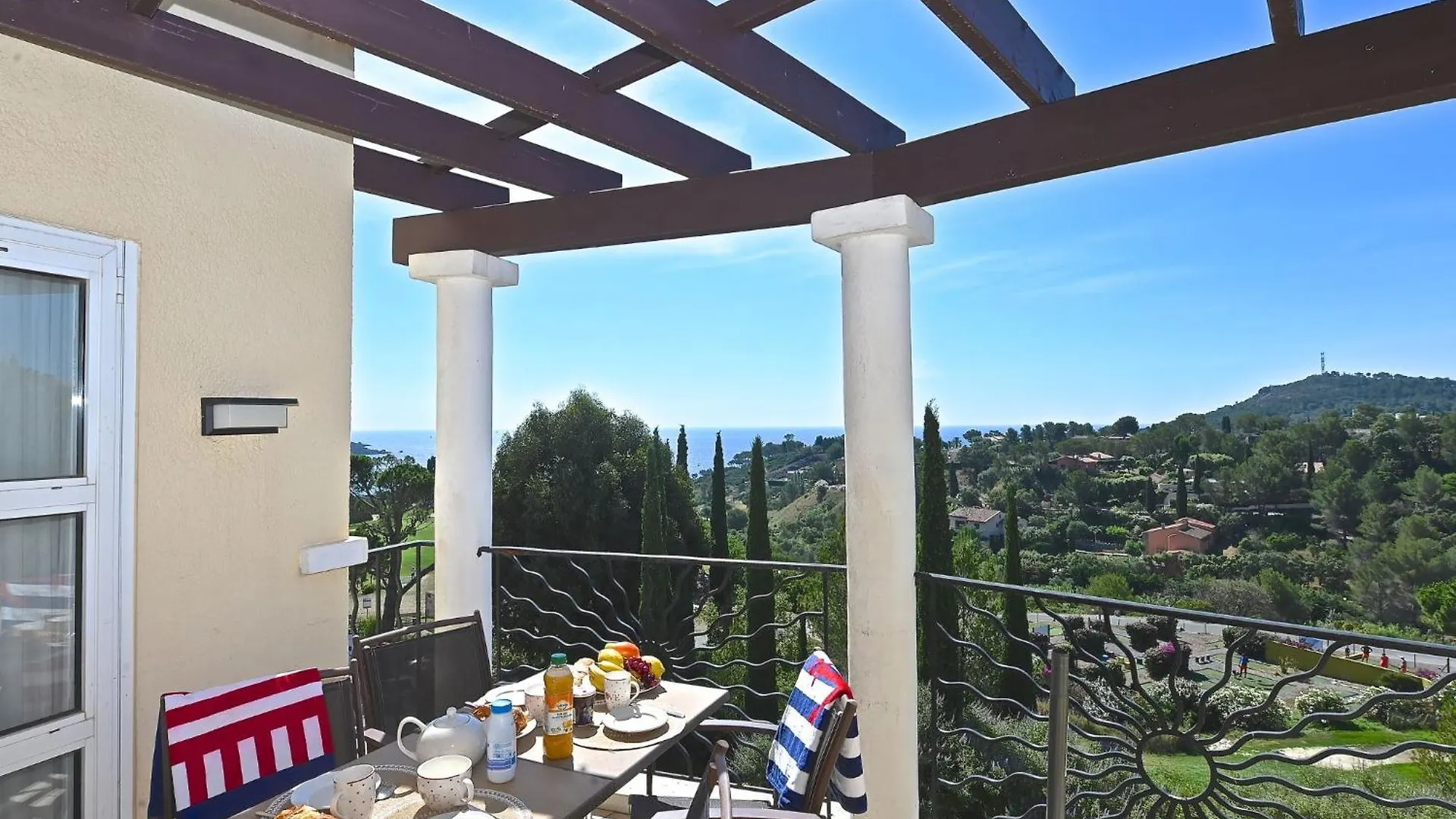 Apartment Village Cap Esterel - L'Esquinade-1 By Interhome Saint-Raphael  France