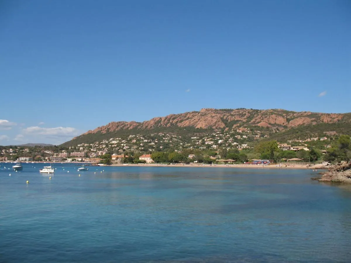 Apartment Village Cap Esterel - L'Esquinade-1 By Interhome Saint-Raphael