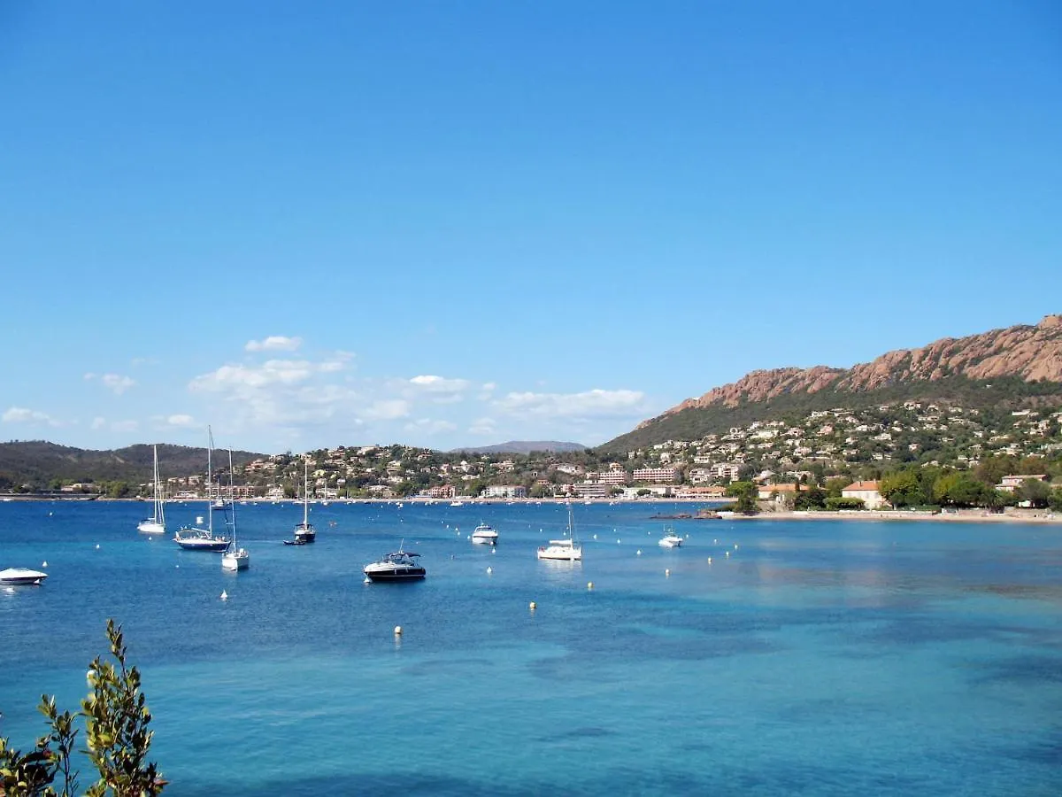 Apartment Village Cap Esterel - L'Esquinade-1 By Interhome Saint-Raphael