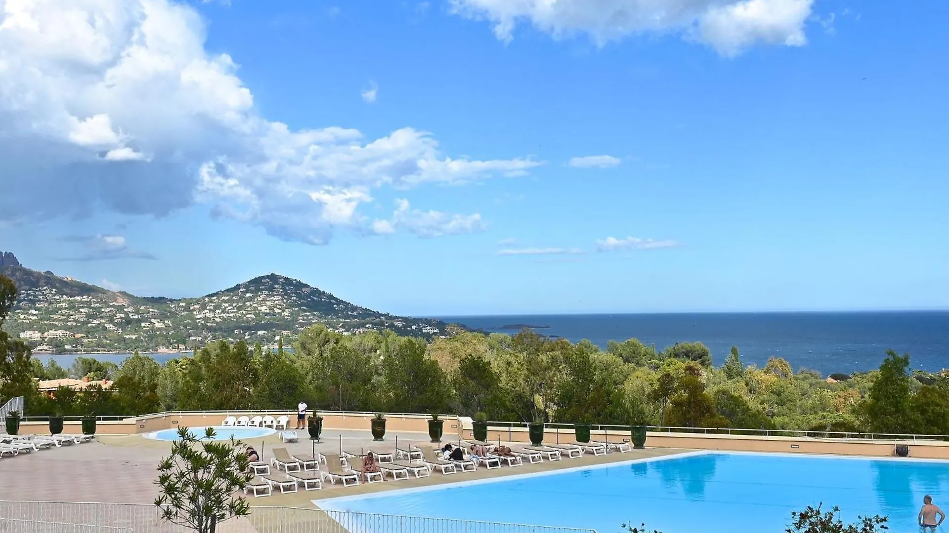 Apartment Village Cap Esterel - L'Esquinade-1 By Interhome Saint-Raphael  France