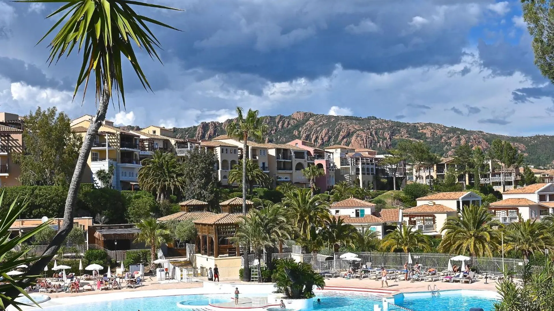 Apartment Village Cap Esterel - L'Esquinade-1 By Interhome Saint-Raphael  0*, Saint-Raphael (Var)