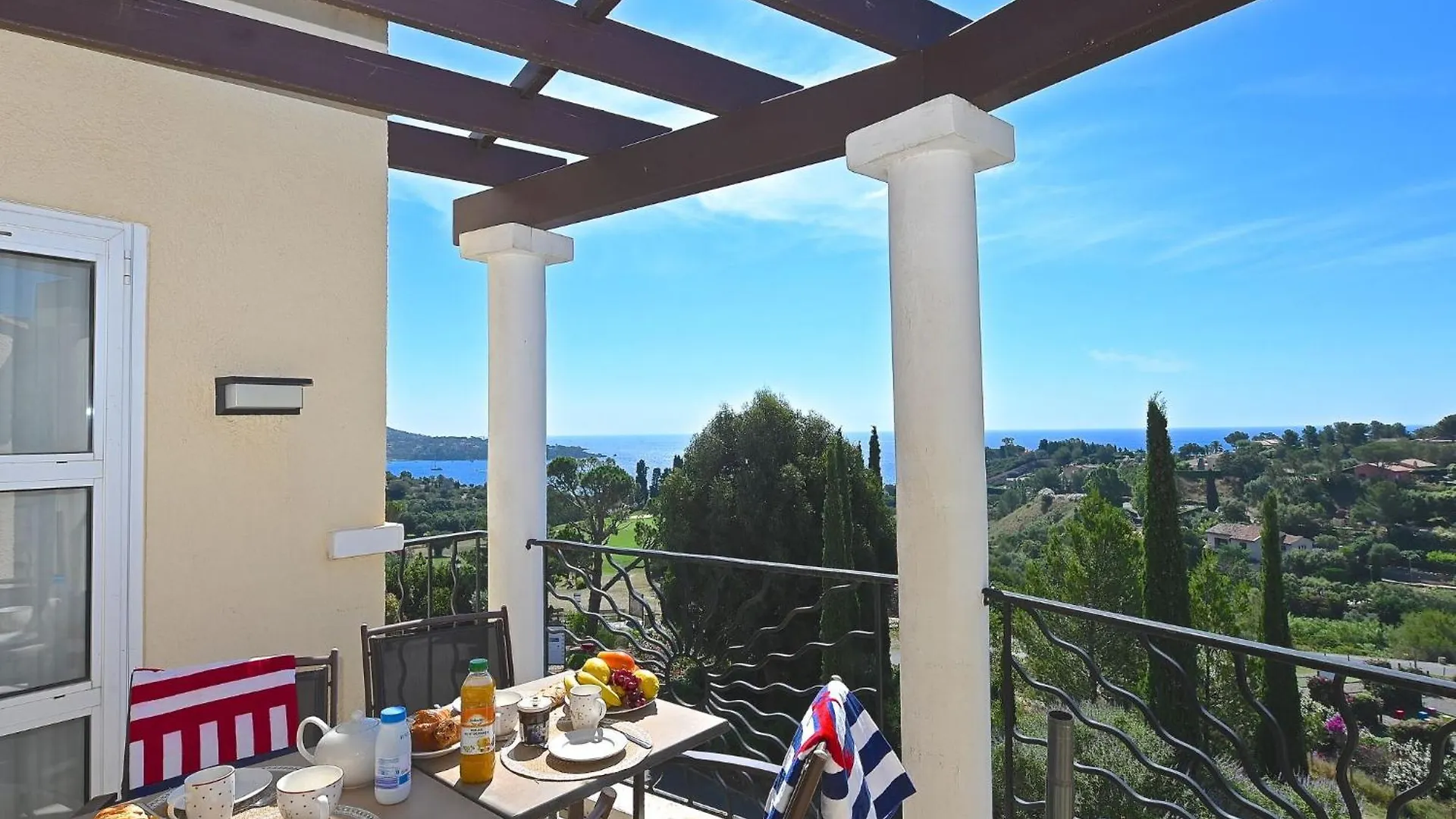 Apartment Village Cap Esterel - L'Esquinade-1 By Interhome Saint-Raphael  France