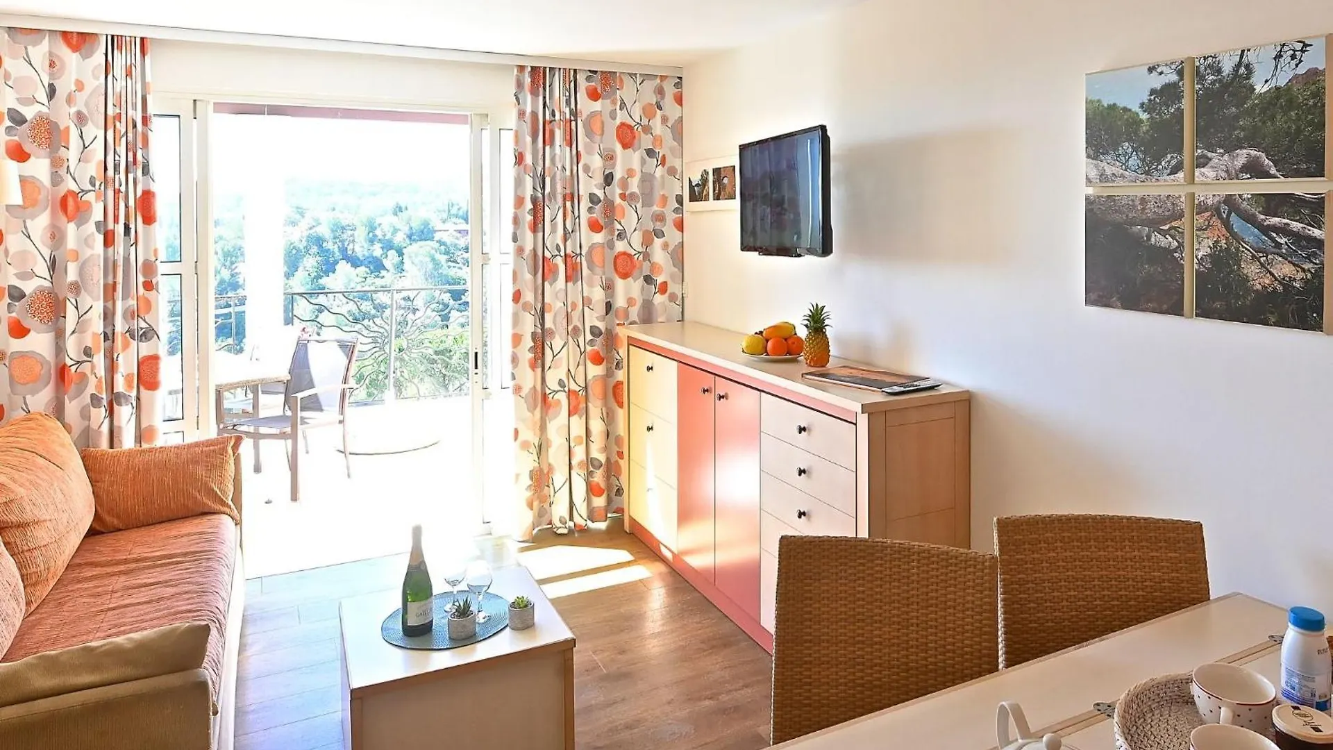 Apartment Village Cap Esterel - L'Esquinade-1 By Interhome Saint-Raphael
