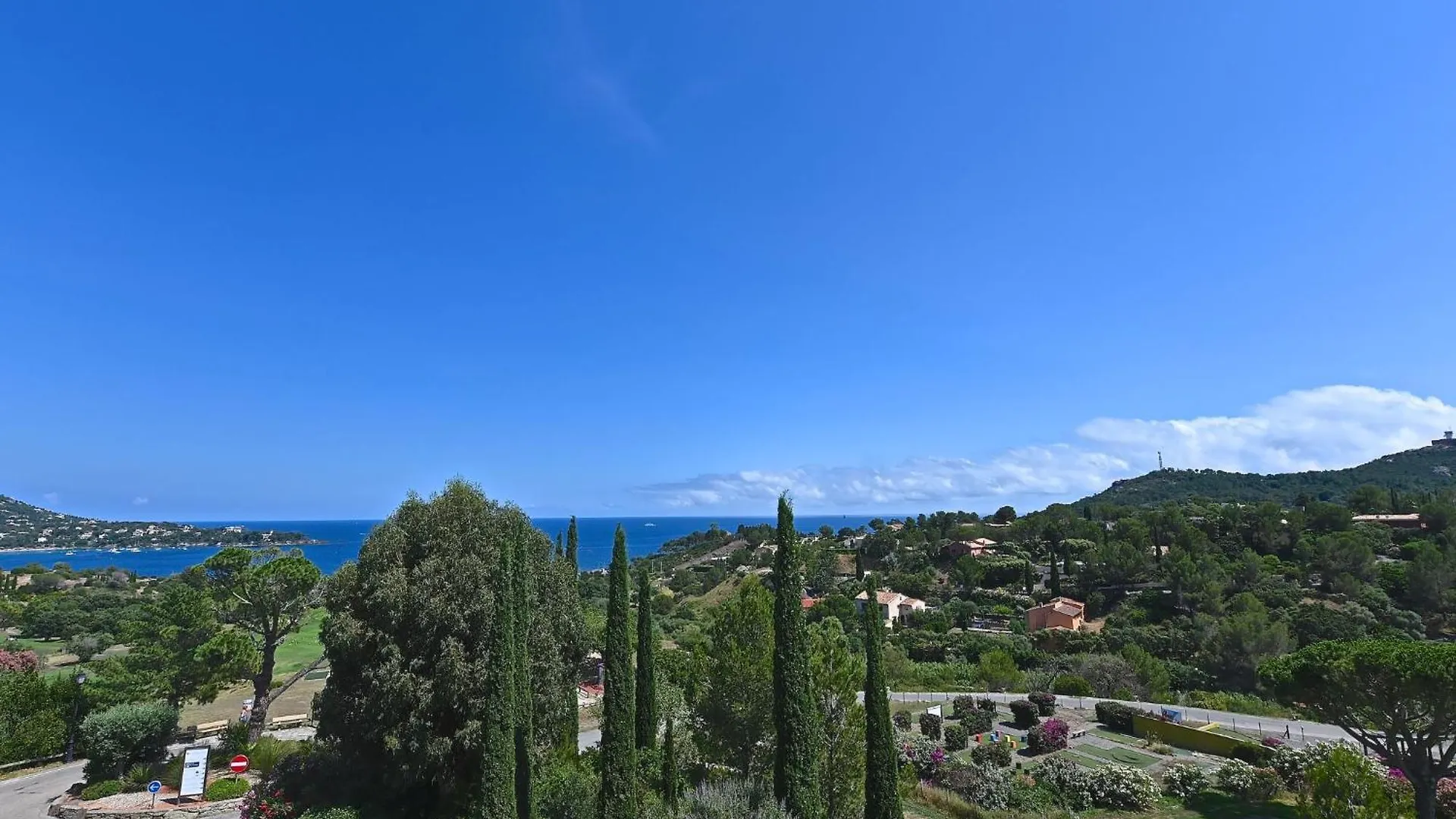 Apartment Village Cap Esterel - L'Esquinade-1 By Interhome Saint-Raphael